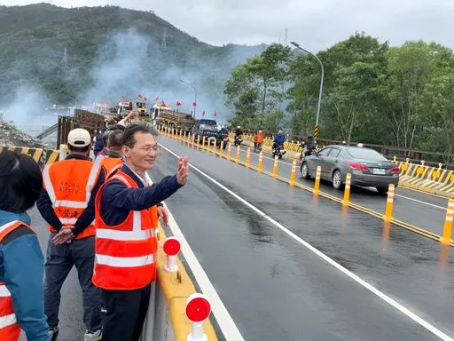 曾受堰塞湖冲毁！花莲「马太鞍溪桥」今通车　提前30天完工