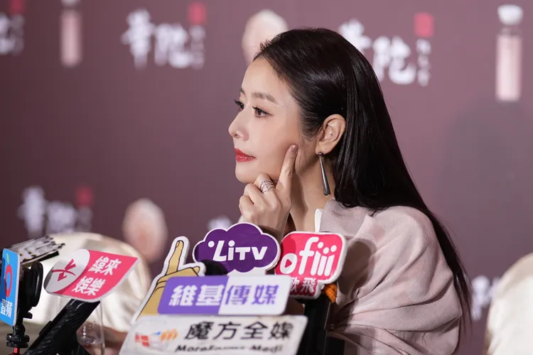 林心如駐顏有術，側臉極美。彭欣偉攝