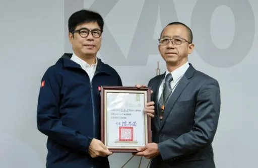 守護婦幼17年！發想「家暴案件現場處理備忘錄」　高市警謝勝隆獲頒廉潔楷模