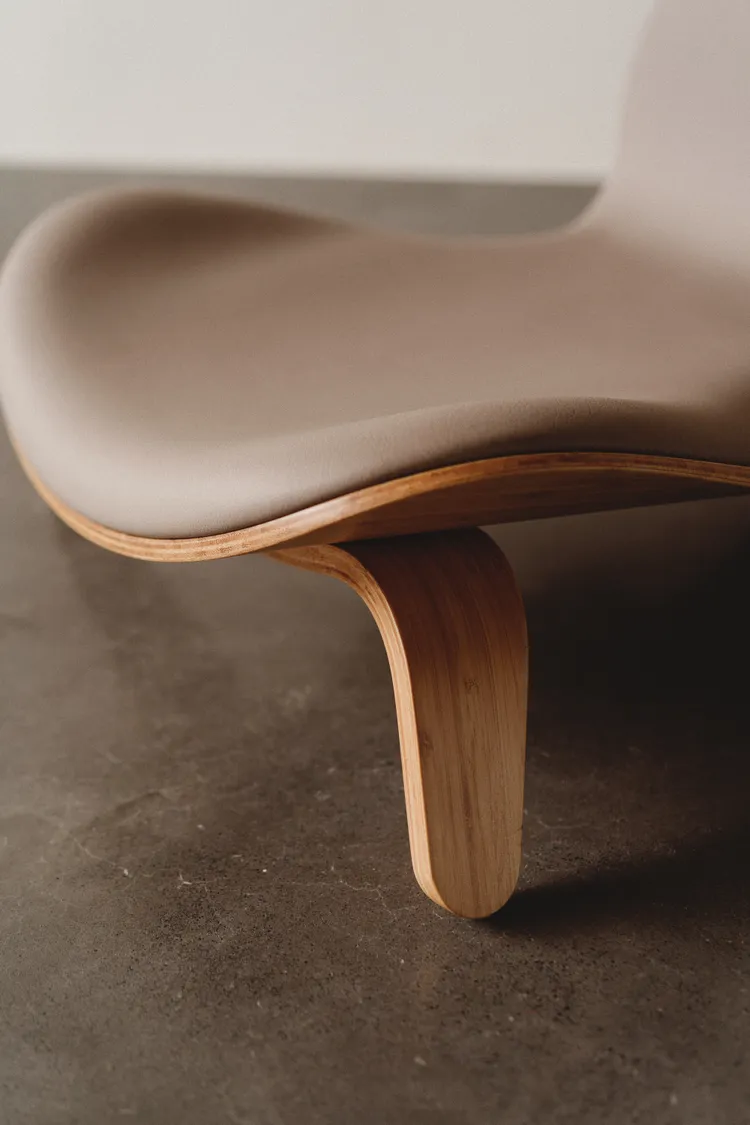 Tiese Chair 曲流椅。品牌提供