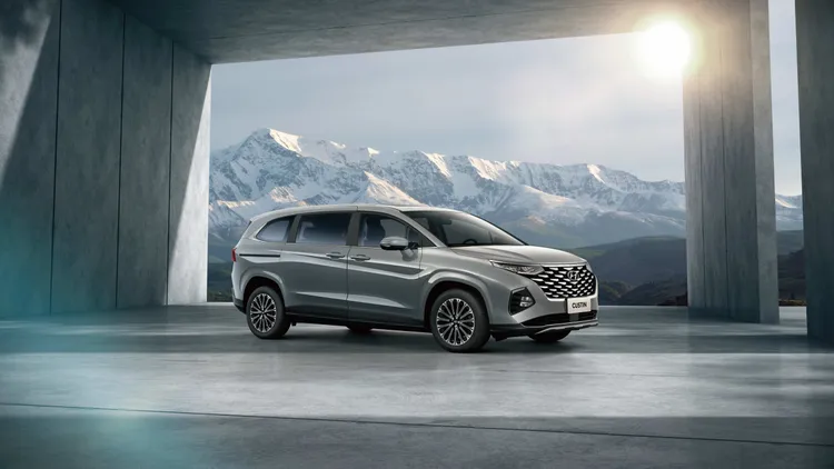 七人座MPV車款CUSTIN憑藉空間機能與配備完整度，拿下年度MPV銷售冠軍。業者提供