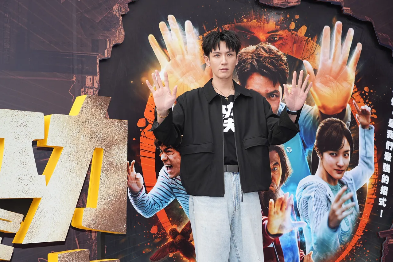 柯震東穿增高鞋被九把刀嗆。彭欣偉攝