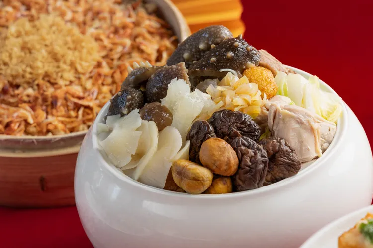 極品排翅佛跳牆。業者提供