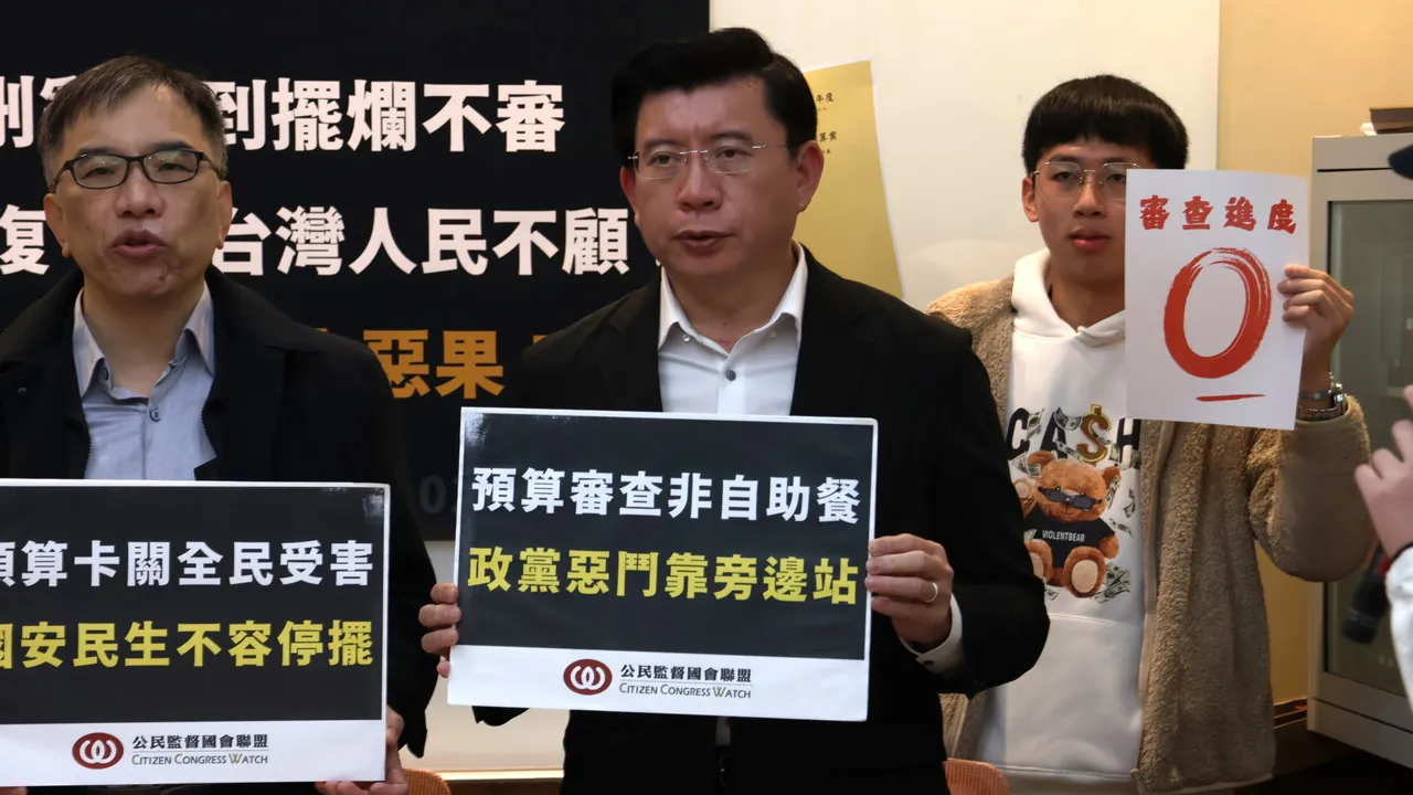 公督盟執行長張宏林表示，「政治僵局當然由政治解決，至於憲政可解決的部分，已被藍白惡意癱瘓」。記者葉家瑋攝