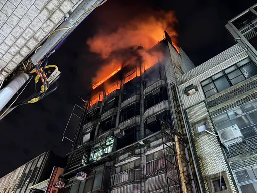 桃園頂加華廈烈焰吞沒4層樓　37歲女「燒垃圾」涉縱火遭法辦