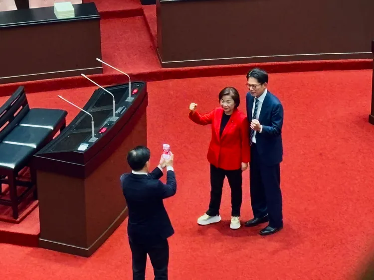 國民黨立委楊瓊瓔、民眾黨團總召黃國昌。邱筠媜攝