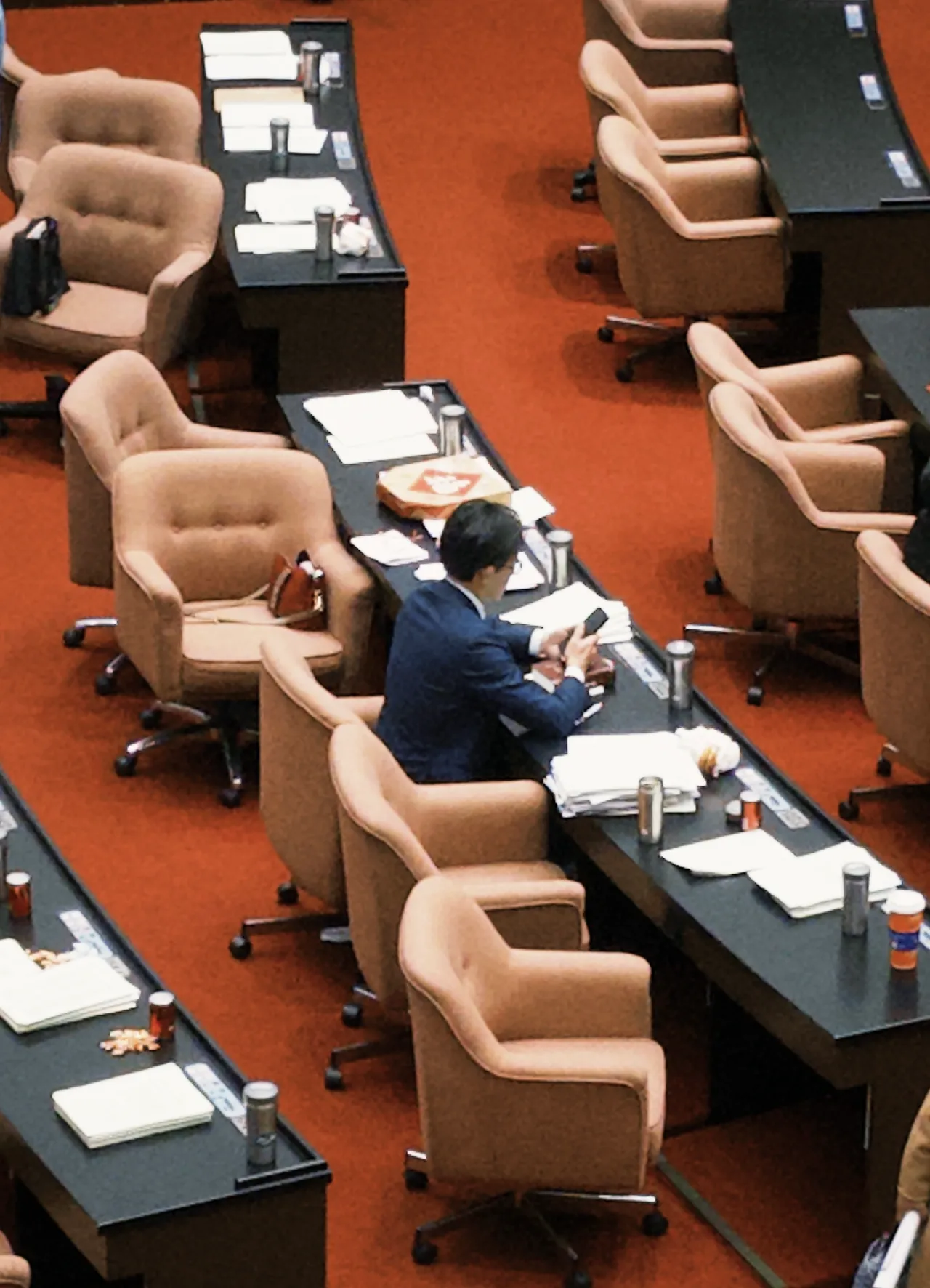 民眾黨團總召黃國昌在議場的最後身影。邱筠媜攝