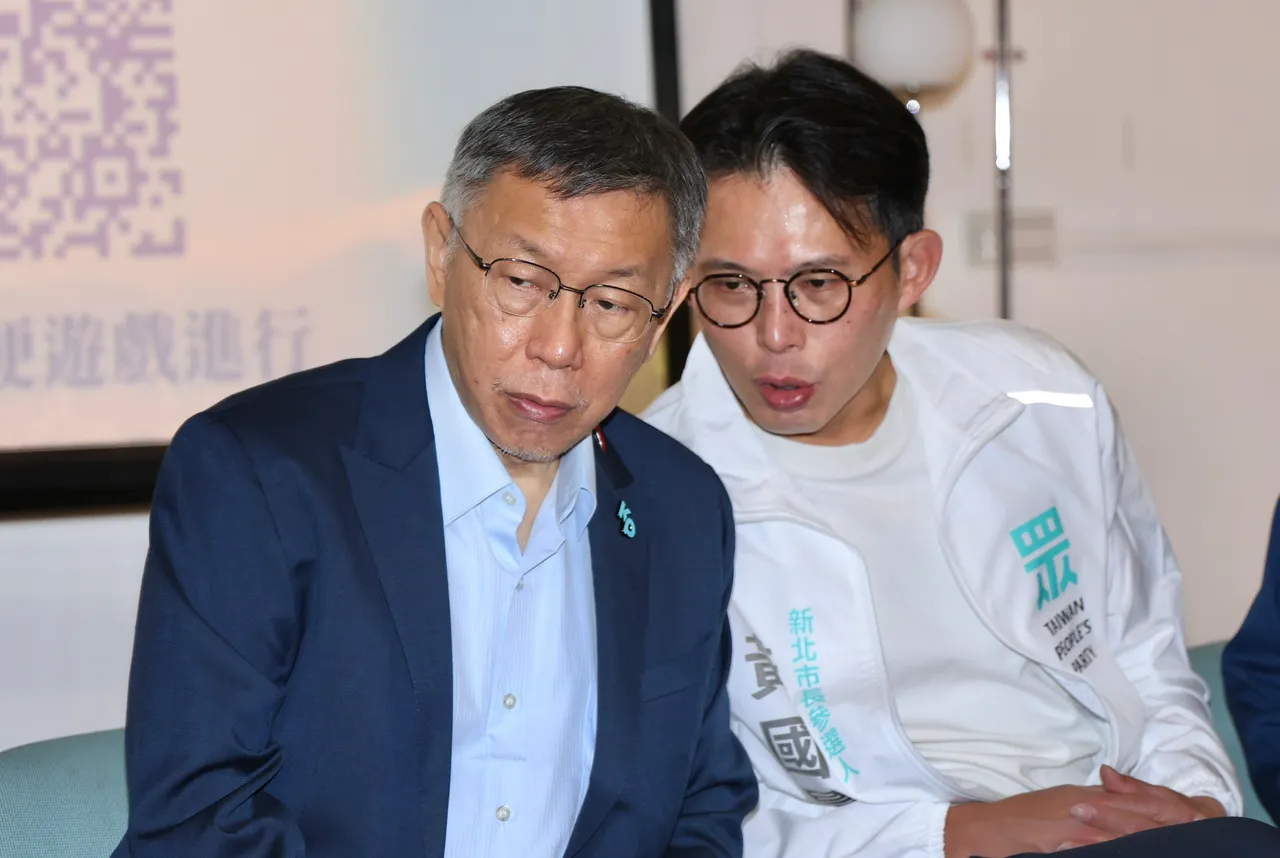 民眾黨松信夥伴見面會，民眾黨前主席柯文哲、主席黃國昌。莊宗達攝