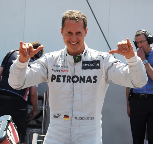 車神舒馬克12年前滑雪重傷復原狀況曝　不再臥床「能理解一些事情」　