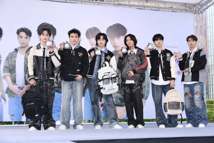 哲言（左起）、祖安、煥鈞、文廷、子翔和佳辰。莊宗達攝