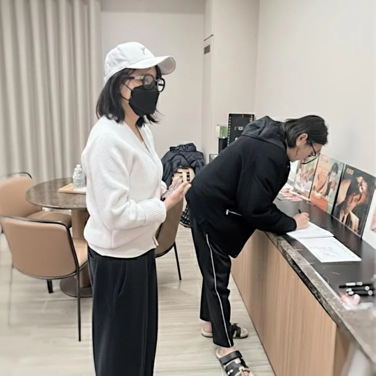 小冬瓜感謝「寬姐」邱瓈寬（右）給予協助。翻攝自小冬瓜臉書