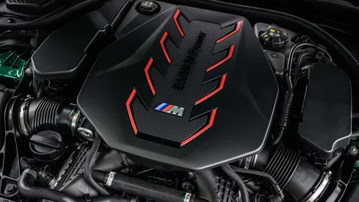 BMW表示V8引擎需求仍高於平均　燃油動力短期內不會消失