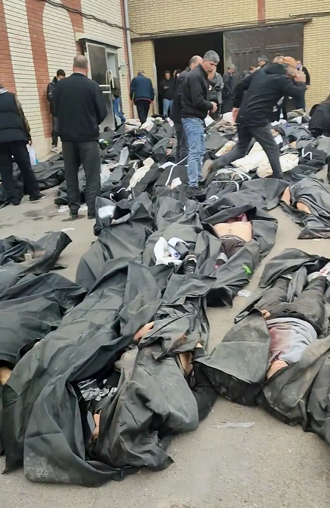 伊朗軍警已經殺害至少2000位民眾。美聯社