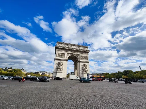 法國古蹟超夯！2025年遊客破1200萬　「這兩個地方」最受歡迎