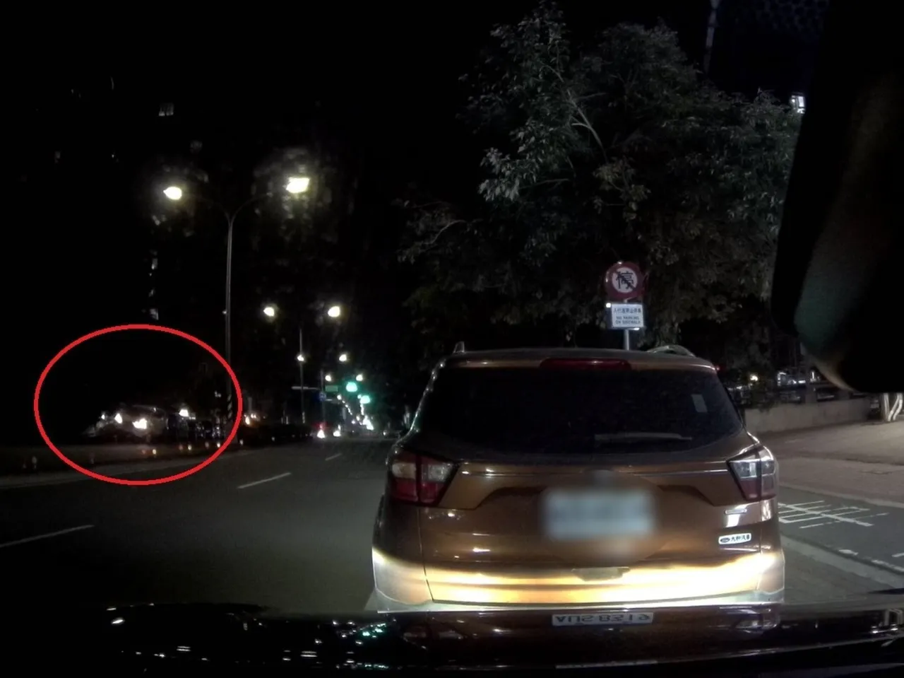 撞车没停肇事逃逸　「那一刻」全都录...这下逃不了！