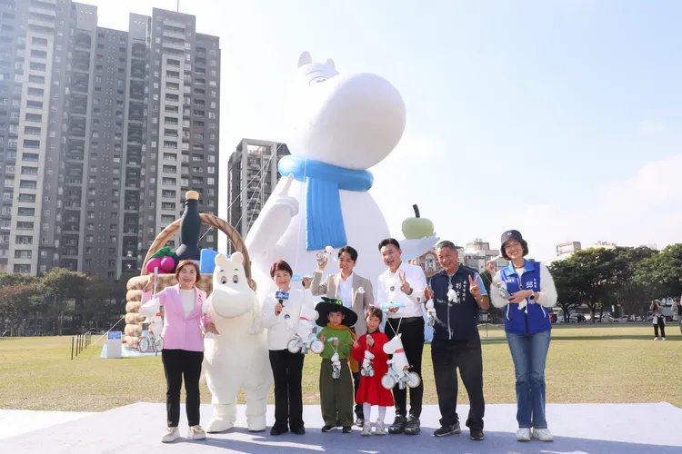 盧秀燕公布今年中台灣燈會主題為「幸福蜜馬 台中MOOMIN ON！」市府提供