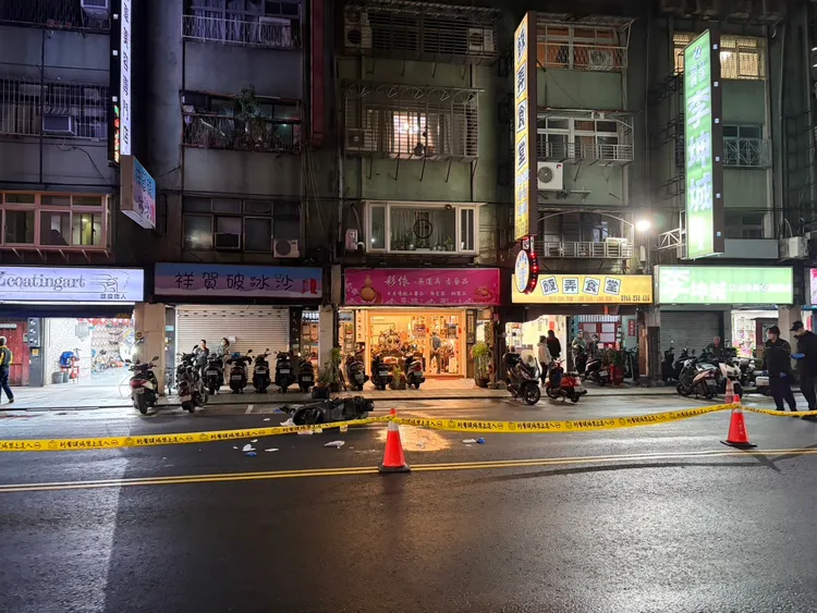 警方拉起封鎖線調查。翻攝畫面