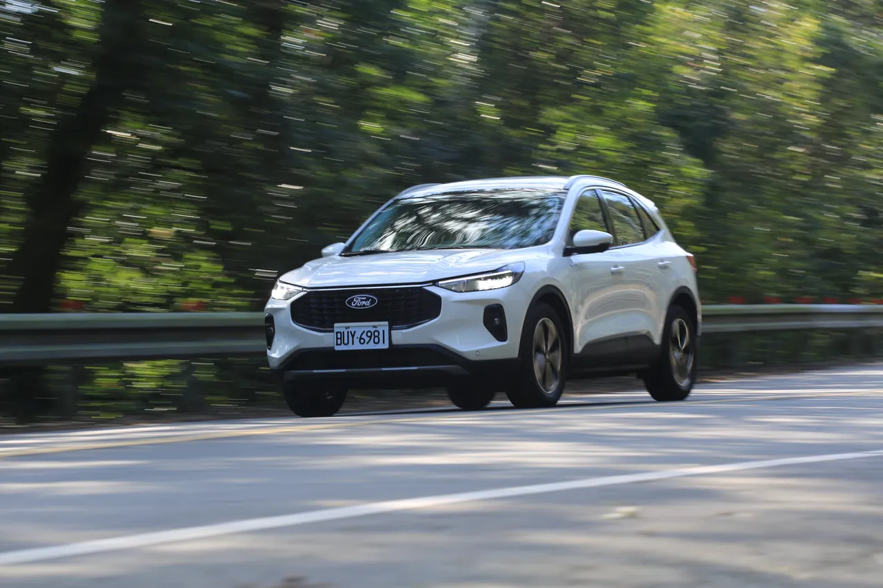 Ford Kuga 1.5T Vignale。林浩昇攝