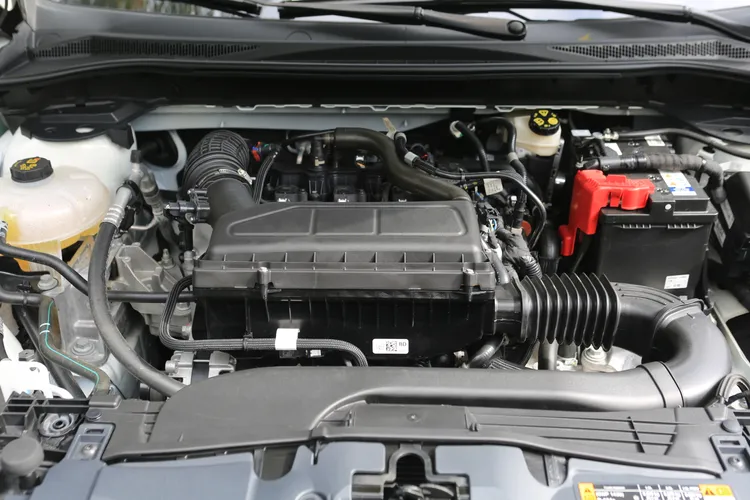 Kuga Vignale搭載發展至今已相當成熟的1.5升渦輪引擎，可輸出187匹馬力、更在低轉速就能迸發25.3kgm的峰值扭力。林浩昇攝