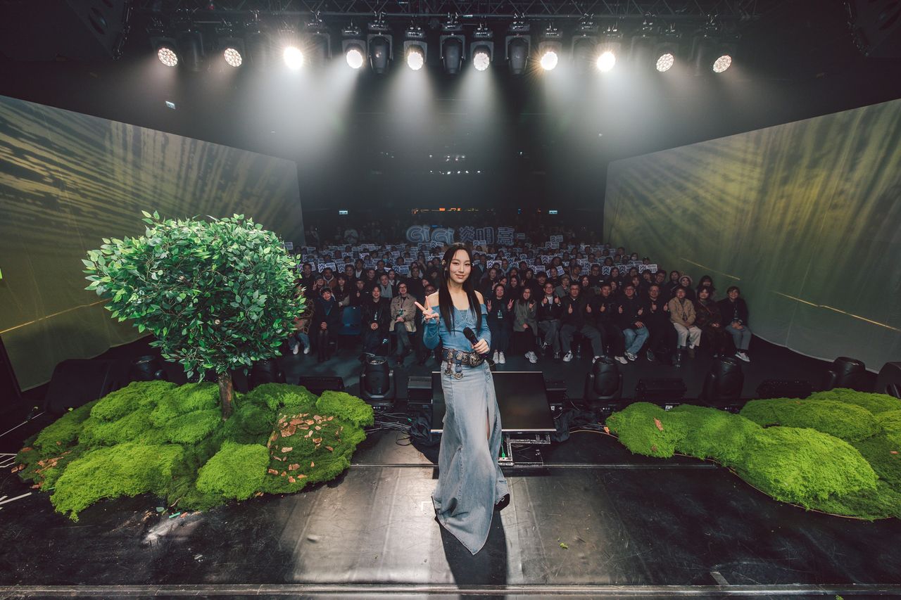 20歲香港新秀加盟索尼開啟中港台音樂版圖 喊話想與老蕭合作