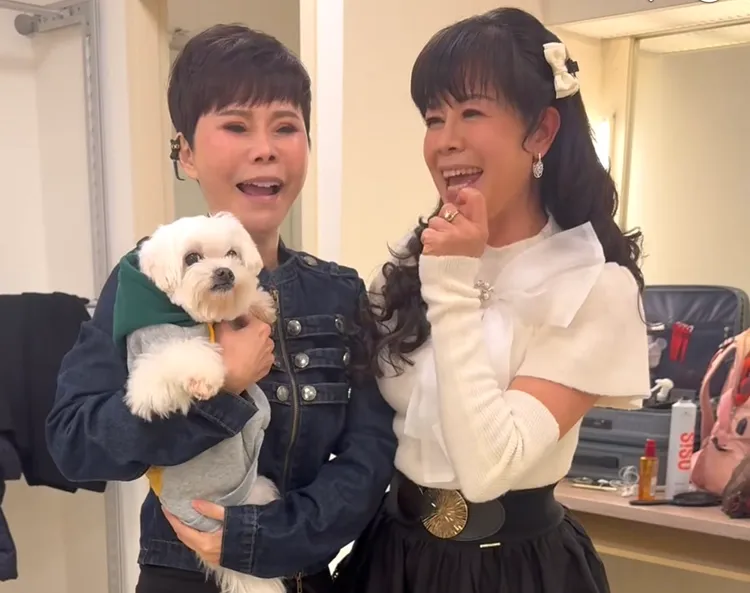 謝采吟與詹雅雯趣味互動。翻攝詹雅雯臉書