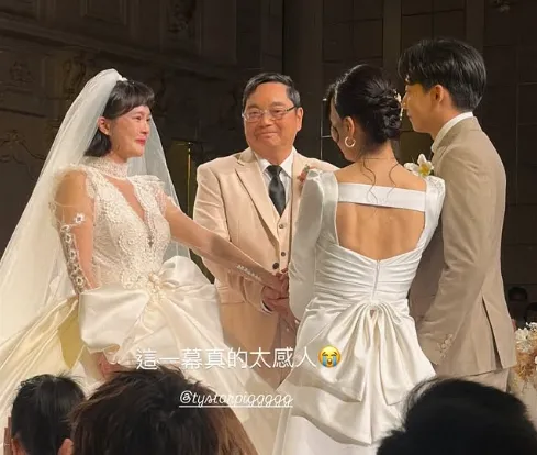 進行儀式時，黃沐妍感動落淚。翻攝黃沐妍IG