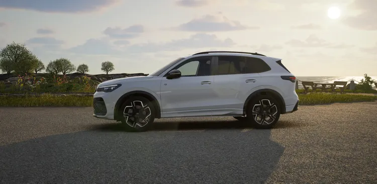 性能取向的430 TSI R-Line Performance車型本次新增「R-Line Performance 專屬炫黑套件」。原廠照片