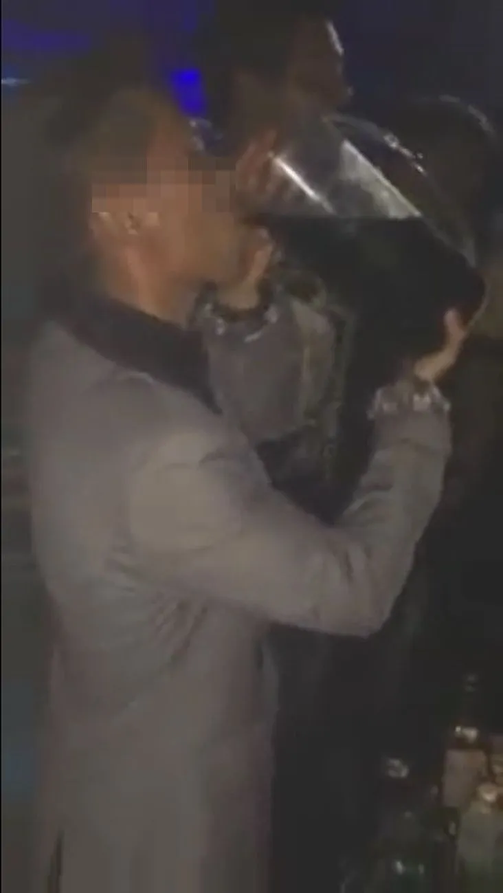 房董曾在夜店被黑幫成員強逼喝下一大罐酒。資料照片