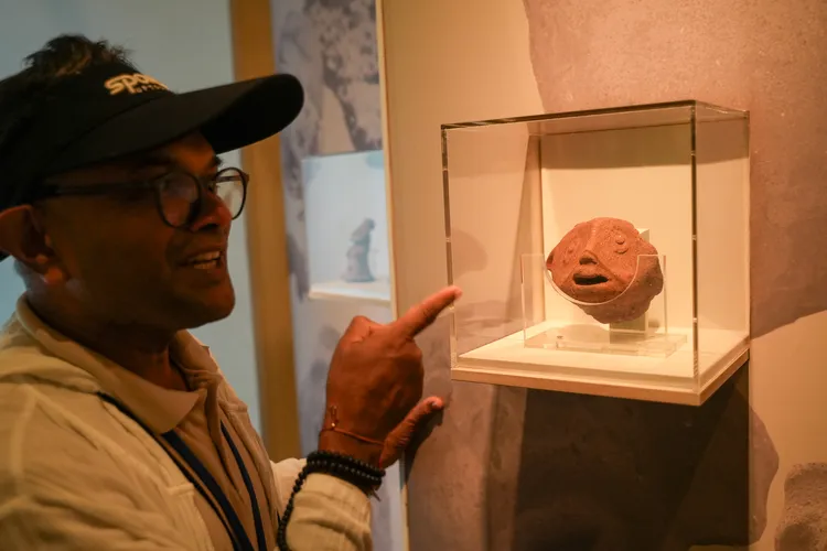 博物館內展出從獅子岩及周邊挖掘到的歷史文物。田欣雲攝