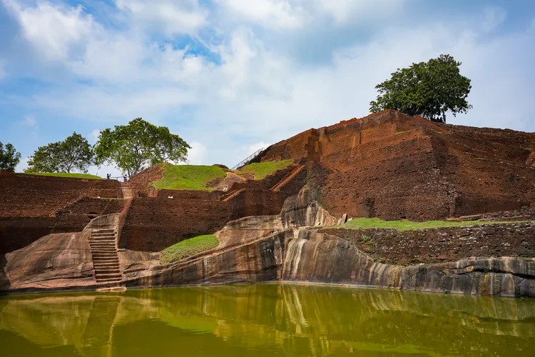大型儲水池是當年國王的浴池。田欣雲攝
