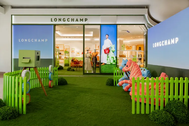 Longchamp「搖搖馬樂園」新春限定活動。品牌提供