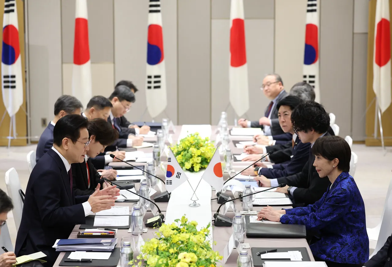 日韓兩國最高政治領導人就多項議題討論。美聯社