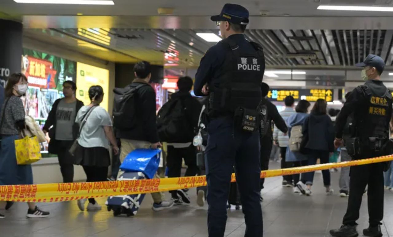 北車又爆隨機攻擊!陌生大叔狠踹2寶可夢玩家 還亂報案遭活逮