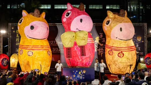 3盞20呎馬年天燈震撼登場！　2026新北平溪天燈節2/27起跑