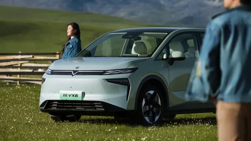 中國品質！電動休旅70km充3次電還卡死在高速公路　女駕駛：嚇死了