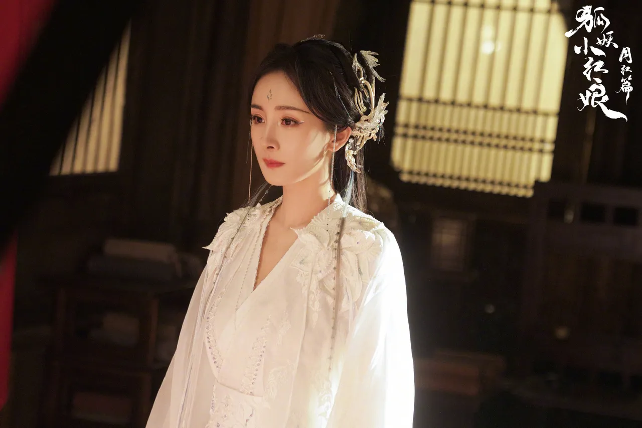 楊冪每天都會喝蘿蔔湯，營養師就點出可以幫助排便跟消水腫。翻攝自楊冪微博