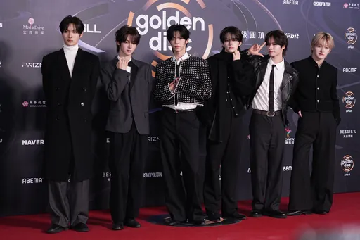 TWS剛來台參加金唱片撒嬌舞圈粉！志薰返韓接噩耗父親病逝