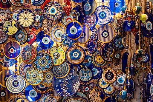 壹蘋派生活美語　土耳其藍眼睛助你避邪擋災