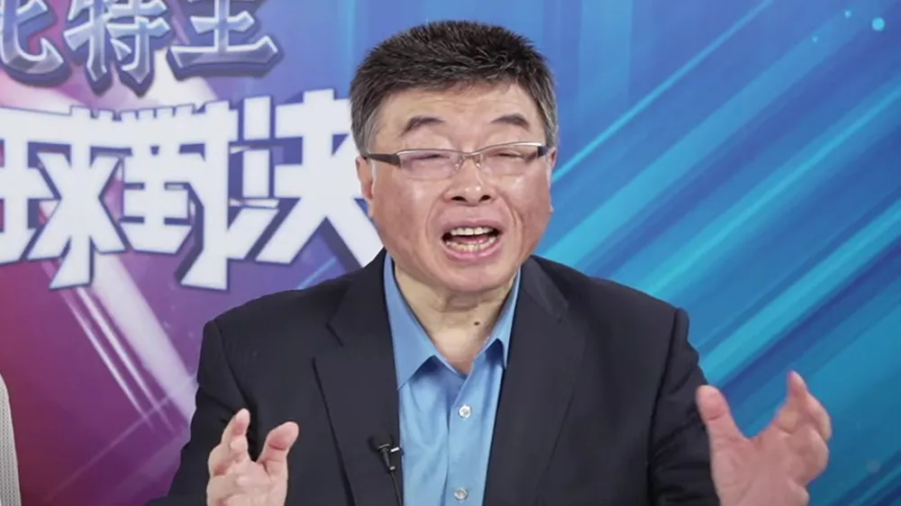 前立委邱毅。翻摄「Bit King比特王出任务」YouTube