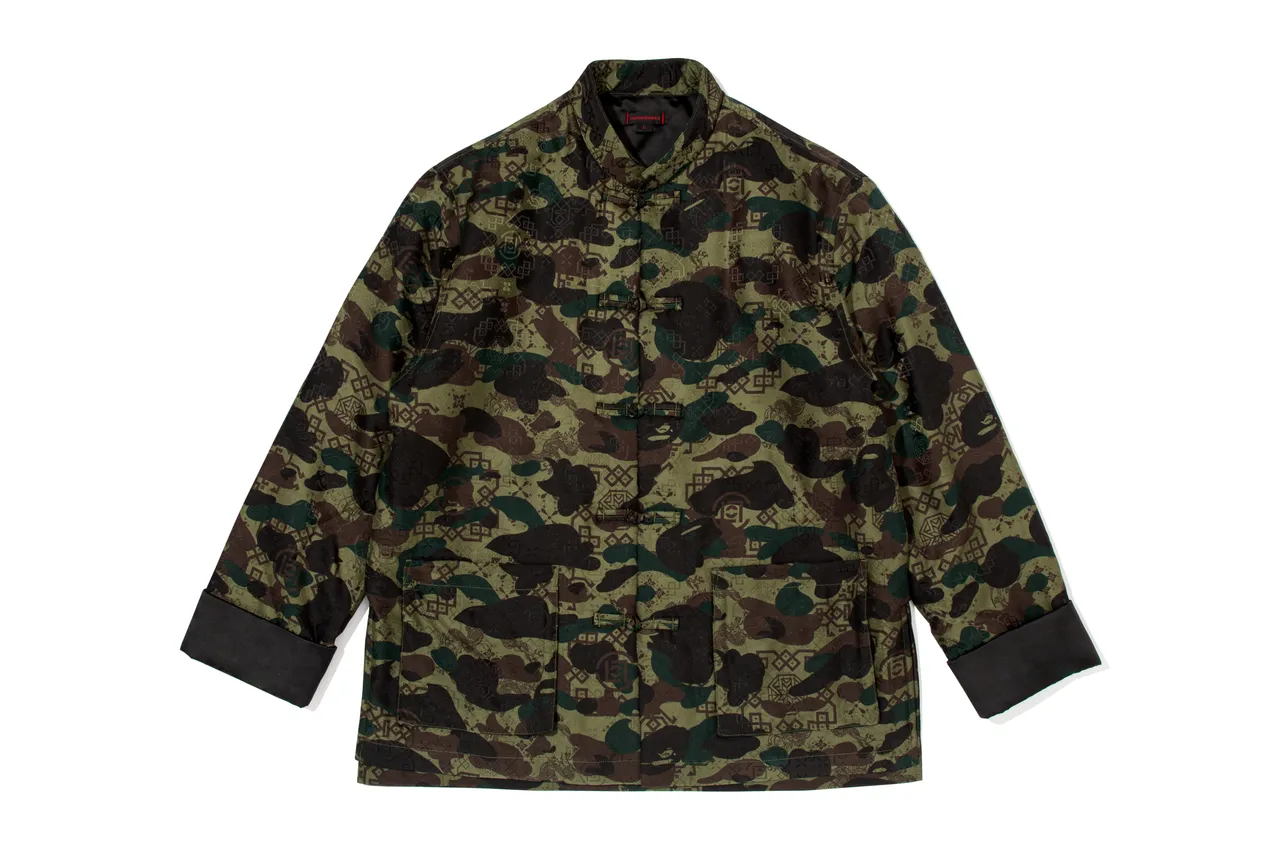CLOT x BAPE®絲綢唐裝外套，1萬5980元。品牌提供