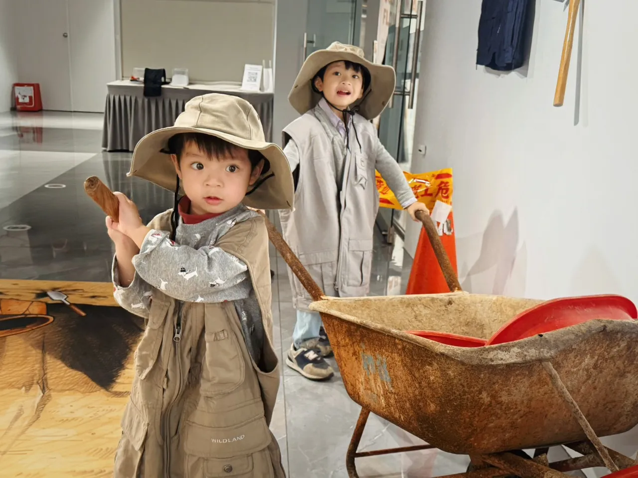 展區特別打造了超人氣的「沈浸式扮裝互動區」。館方提供