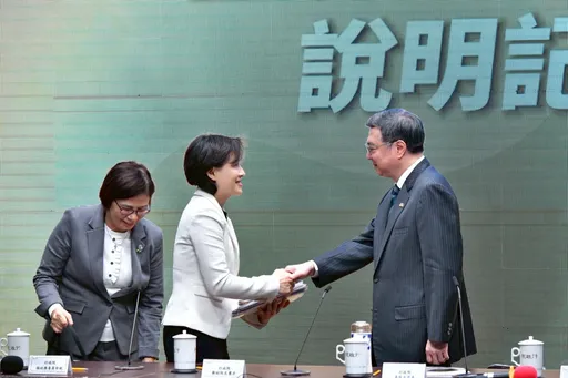 鄭麗君被拱參選台北市長　本人親回：這是考古題了