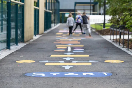 壹蘋派生活美語　玩轉電腦主題遊樂場