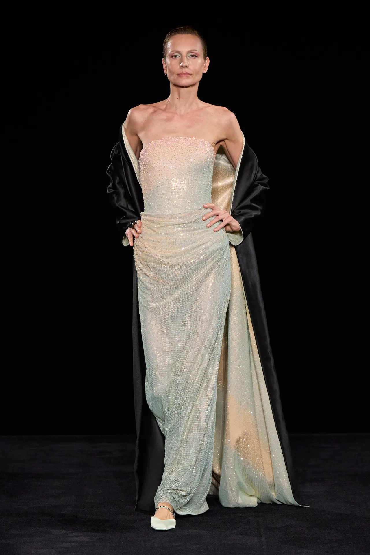 Giorgio Armani 2026春夏高訂系列。品牌提供