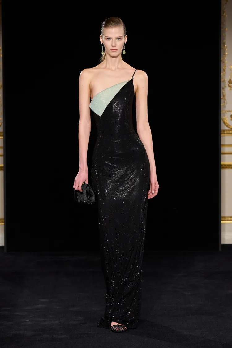 Giorgio Armani 2026春夏高訂系列。品牌提供