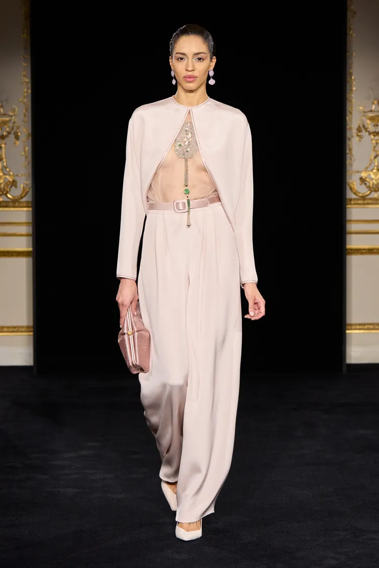 Giorgio Armani 2026春夏高訂系列。品牌提供