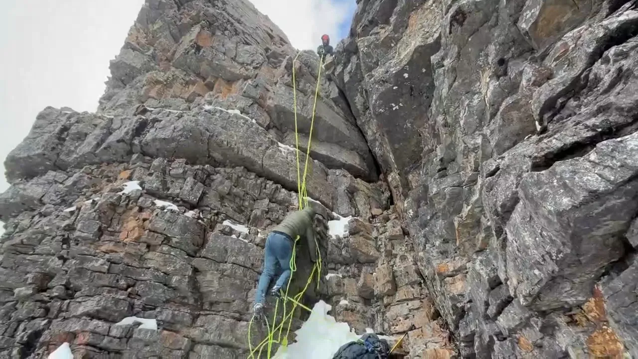 雪地救援。新竹县消防局提供