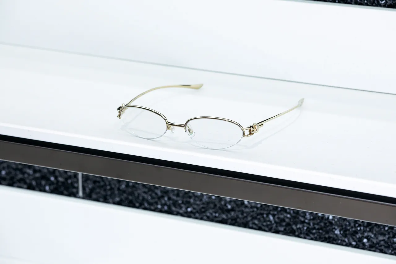 GENTLE MONSTER 2026 BOUQUET系列Origami 031，8780元。品牌提供