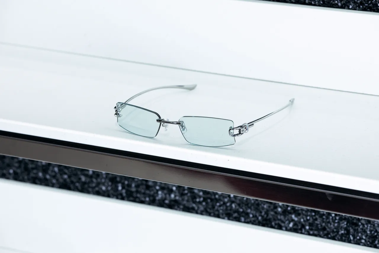 GENTLE MONSTER 2026 BOUQUET系列Gamot 02，8780元。品牌提供