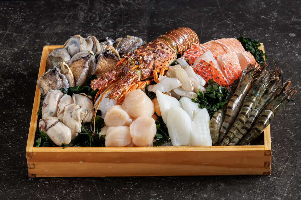 豊漁集團擁有自主進口海鮮的優勢，提供「季樂和牛鐵板燒」高品質的食材。豊漁餐飲集團提供